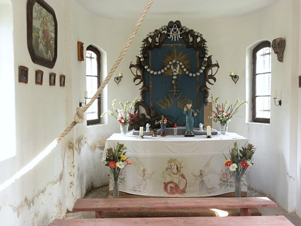 kaple Karla IV 3