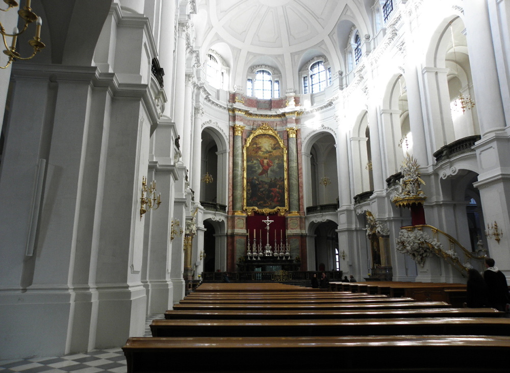 Hofkirche 06